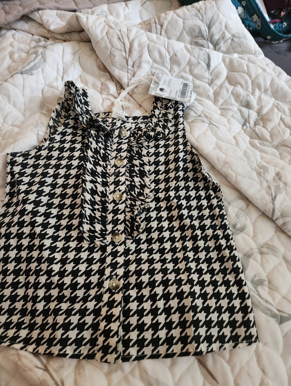 Black and White Houndstooth Button-Front Tank Top